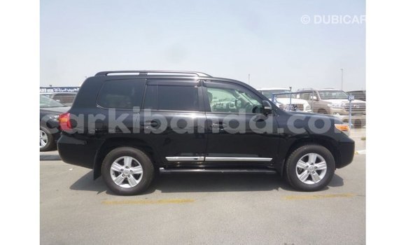 Acheter Import Voiture Toyota Land Cruiser Noir à Import - Dubai, Ouganda Acheter Import Voiture Toyota Land Cruiser Noir à Import - Dubai, Ouganda