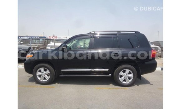 Acheter Import Voiture Toyota Land Cruiser Noir à Import - Dubai, Ouganda Acheter Import Voiture Toyota Land Cruiser Noir à Import - Dubai, Ouganda