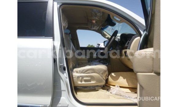 Buy Import Toyota Land Cruiser White Car in Import - Dubai in Uganda Buy Import Toyota Land Cruiser White Car in Import - Dubai in Uganda