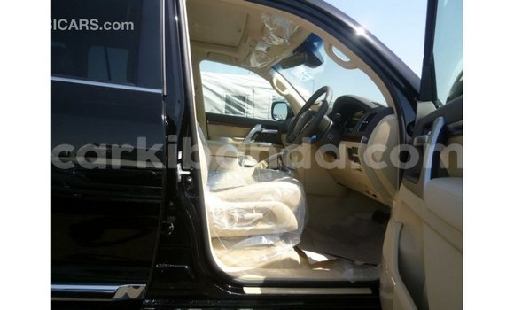 Gura Imported Toyota Land Cruiser Black Imodoka i Import - Dubai mu Uganda Gura Imported Toyota Land Cruiser Black Imodoka i Import - Dubai mu Uganda