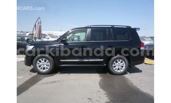 Gura Imported Toyota Land Cruiser Black Imodoka i Import - Dubai mu Uganda Gura Imported Toyota Land Cruiser Black Imodoka i Import - Dubai mu Uganda