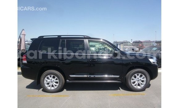 Gura Imported Toyota Land Cruiser Black Imodoka i Import - Dubai mu Uganda Gura Imported Toyota Land Cruiser Black Imodoka i Import - Dubai mu Uganda