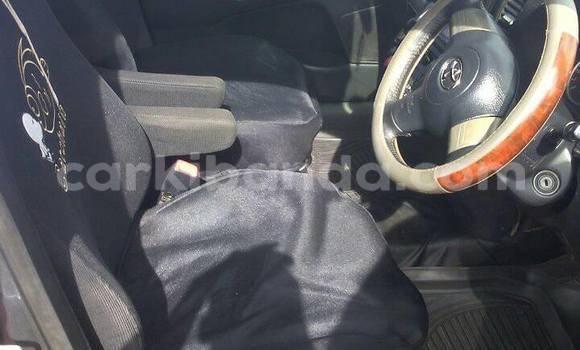 Acheter Occasion Voiture Toyota Wish Noir à Kampala, Ouganda Acheter Occasion Voiture Toyota Wish Noir à Kampala, Ouganda