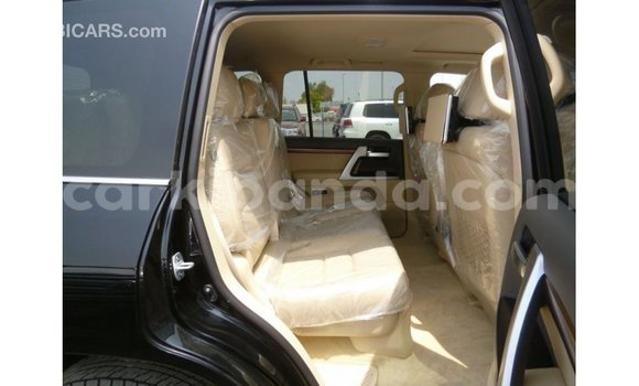 Gura Imported Toyota Land Cruiser Black Imodoka i Import - Dubai mu Uganda Gura Imported Toyota Land Cruiser Black Imodoka i Import - Dubai mu Uganda