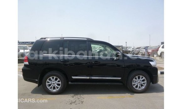 Gura Imported Toyota Land Cruiser Black Imodoka i Import - Dubai mu Uganda Gura Imported Toyota Land Cruiser Black Imodoka i Import - Dubai mu Uganda