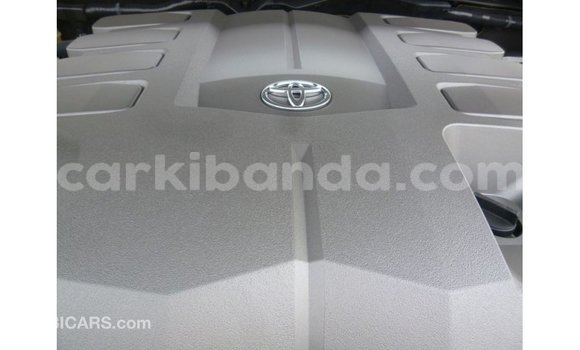 Gura Imported Toyota Land Cruiser Black Imodoka i Import - Dubai mu Uganda Gura Imported Toyota Land Cruiser Black Imodoka i Import - Dubai mu Uganda