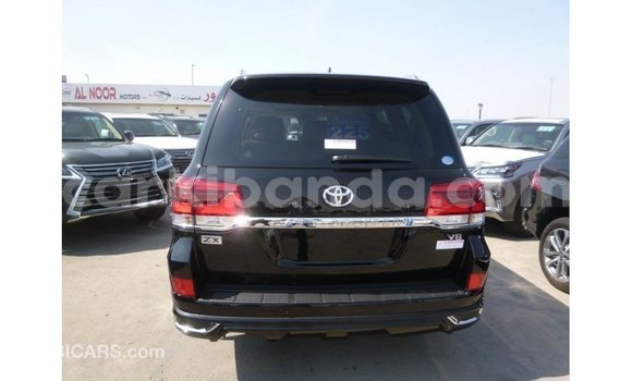 Gura Imported Toyota Land Cruiser Black Imodoka i Import - Dubai mu Uganda Gura Imported Toyota Land Cruiser Black Imodoka i Import - Dubai mu Uganda