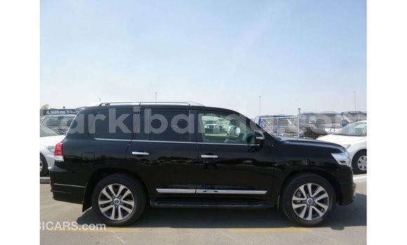 Gura Imported Toyota Land Cruiser Black Imodoka i Import - Dubai mu Uganda Gura Imported Toyota Land Cruiser Black Imodoka i Import - Dubai mu Uganda