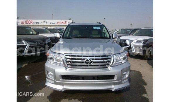 Gura Imported Toyota Land Cruiser Other Imodoka i Import - Dubai mu Uganda Gura Imported Toyota Land Cruiser Other Imodoka i Import - Dubai mu Uganda