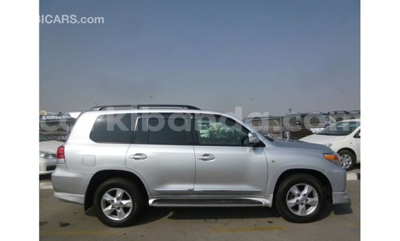 Gura Imported Toyota Land Cruiser Other Imodoka i Import - Dubai mu Uganda Gura Imported Toyota Land Cruiser Other Imodoka i Import - Dubai mu Uganda