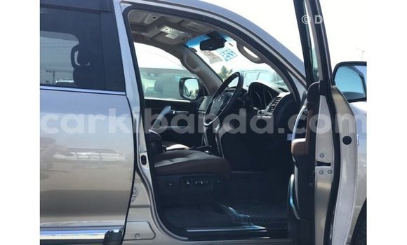 Nunua Imported Toyota Land Cruiser Nyingine Gari ndani ya Import - Dubai nchini Uganda Nunua Imported Toyota Land Cruiser Nyingine Gari ndani ya Import - Dubai nchini Uganda