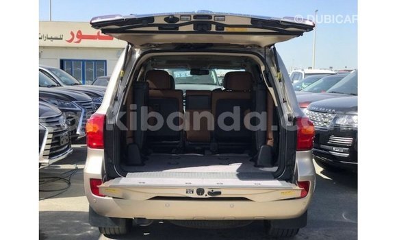 Nunua Imported Toyota Land Cruiser Nyingine Gari ndani ya Import - Dubai nchini Uganda Nunua Imported Toyota Land Cruiser Nyingine Gari ndani ya Import - Dubai nchini Uganda