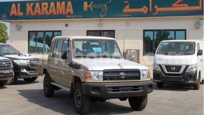 Big with watermark toyota land cruiser uganda import dubai 9488