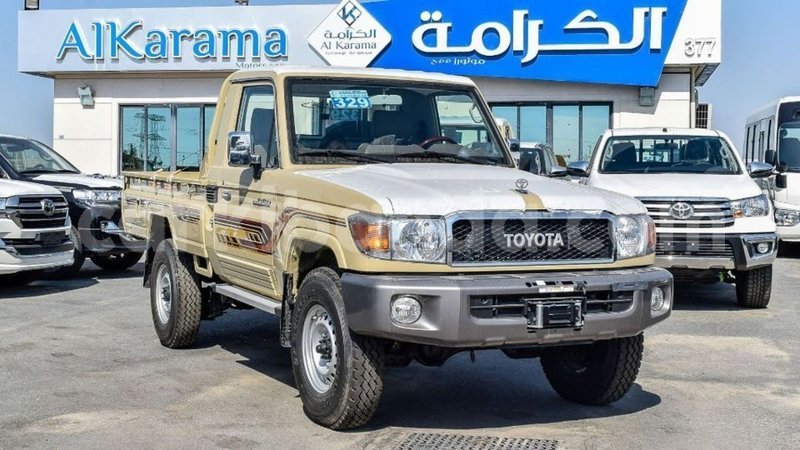 Big with watermark toyota land cruiser uganda import dubai 9490