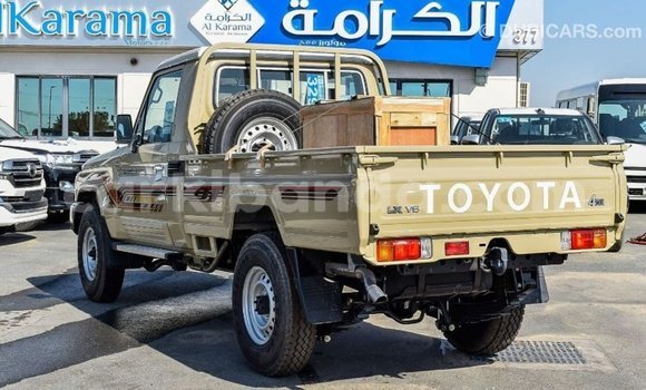 Buy Import Toyota Land Cruiser Beige Car in Import - Dubai in Uganda Buy Import Toyota Land Cruiser Beige Car in Import - Dubai in Uganda
