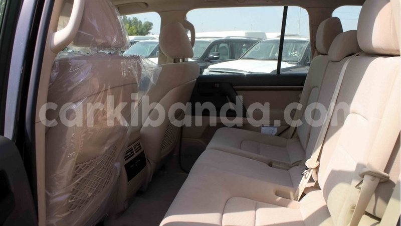 Big with watermark toyota land cruiser uganda import dubai 9496