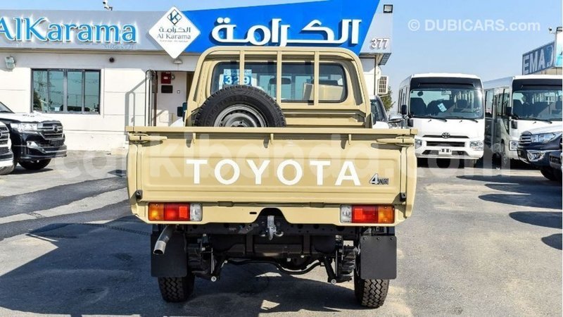 Big with watermark toyota land cruiser uganda import dubai 9498