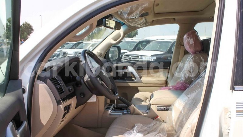 Big with watermark toyota land cruiser uganda import dubai 9499