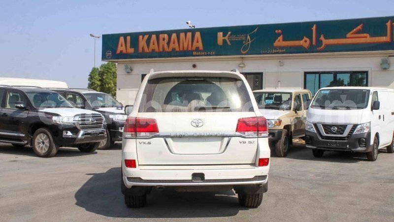 Big with watermark toyota land cruiser uganda import dubai 9499