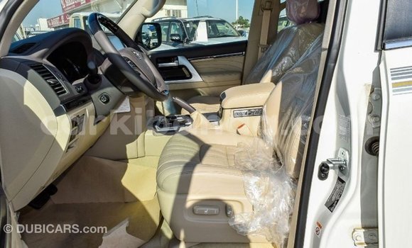 Buy Import Toyota Land Cruiser White Car in Import - Dubai in Uganda Buy Import Toyota Land Cruiser White Car in Import - Dubai in Uganda