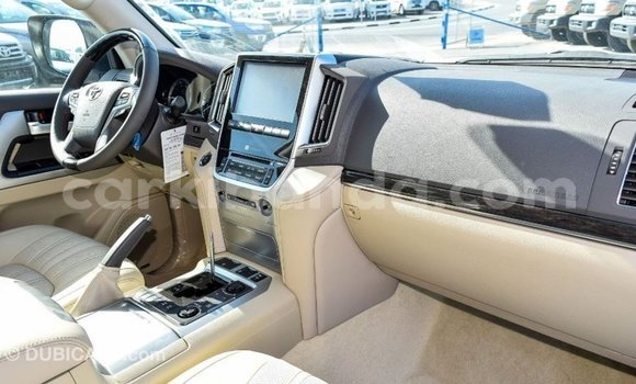 Buy Import Toyota Land Cruiser White Car in Import - Dubai in Uganda Buy Import Toyota Land Cruiser White Car in Import - Dubai in Uganda
