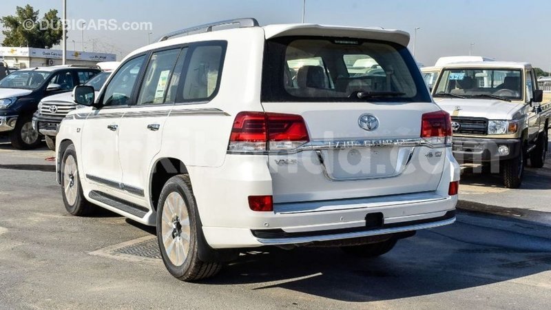 Big with watermark toyota land cruiser uganda import dubai 9502