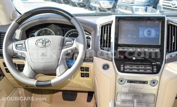 Buy Import Toyota Land Cruiser White Car in Import - Dubai in Uganda Buy Import Toyota Land Cruiser White Car in Import - Dubai in Uganda