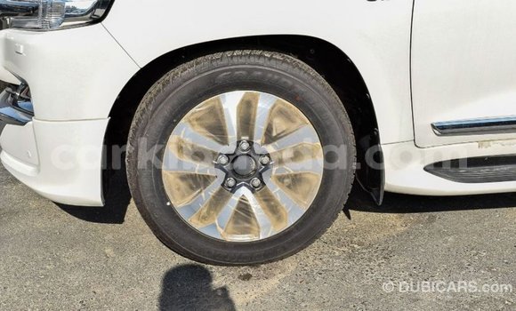 Buy Import Toyota Land Cruiser White Car in Import - Dubai in Uganda Buy Import Toyota Land Cruiser White Car in Import - Dubai in Uganda