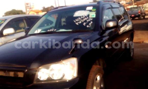 Gura Yakoze Toyota 4Runner Black Imodoka i Arua mu Uganda Gura Yakoze Toyota 4Runner Black Imodoka i Arua mu Uganda