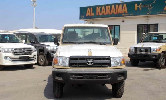 Buy Import Toyota Land Cruiser Beige Car in Import - Dubai in Uganda Buy Import Toyota Land Cruiser Beige Car in Import - Dubai in Uganda