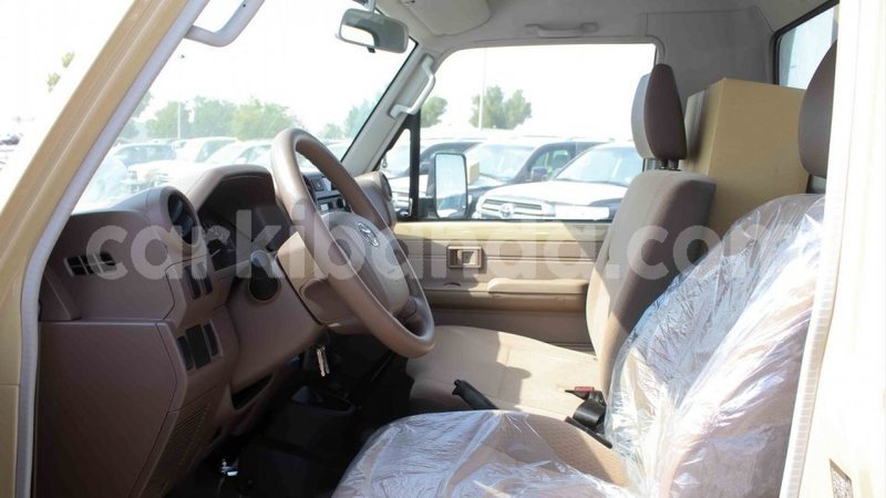 Big with watermark toyota land cruiser uganda import dubai 9511