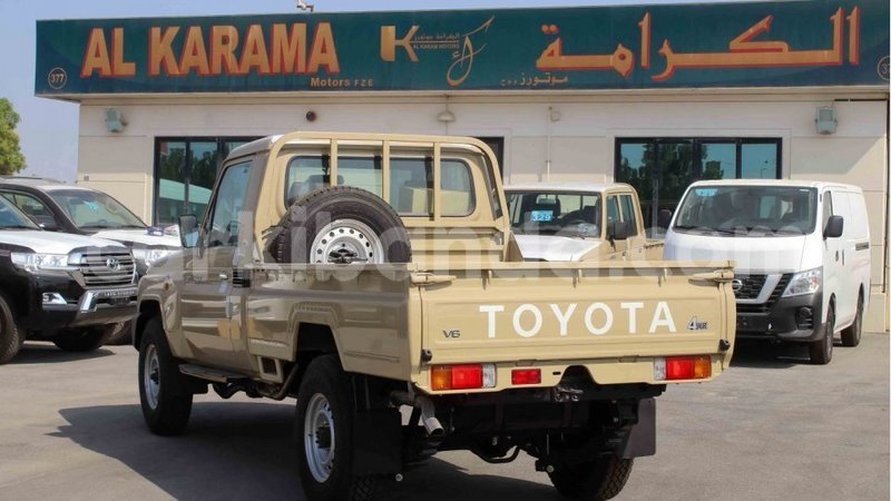 Big with watermark toyota land cruiser uganda import dubai 9511