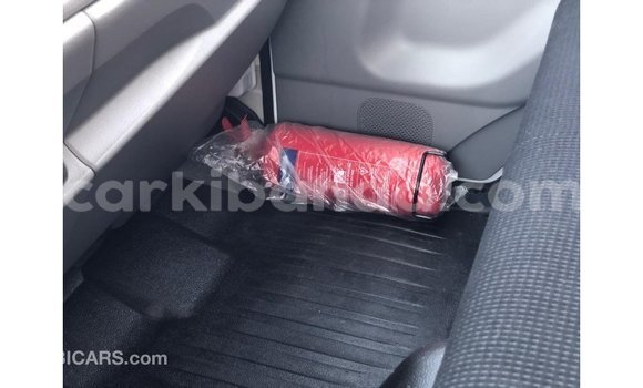 Buy Import Mitsubishi Carisma White Car in Import - Dubai in Uganda Buy Import Mitsubishi Carisma White Car in Import - Dubai in Uganda