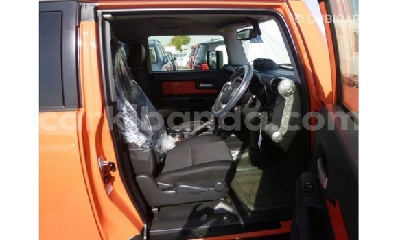 Acheter Import Voiture Toyota FJ Cruiser Autre à Import - Dubai, Ouganda Acheter Import Voiture Toyota FJ Cruiser Autre à Import - Dubai, Ouganda