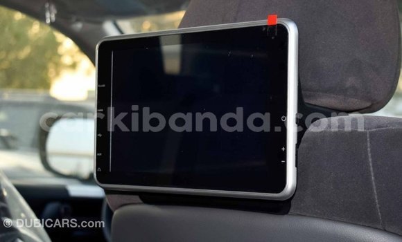 Gura Imported Toyota Land Cruiser White Imodoka i Import - Dubai mu Uganda Gura Imported Toyota Land Cruiser White Imodoka i Import - Dubai mu Uganda