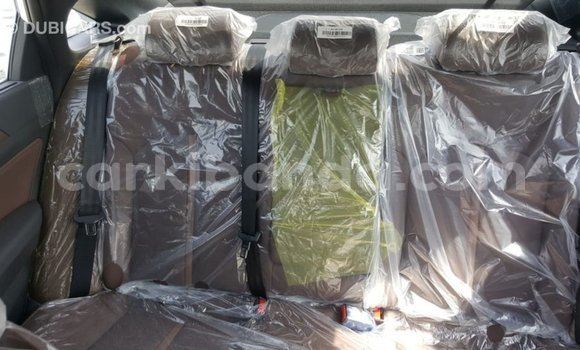 Nunua Imported Hyundai Sonata Nyeupe Gari ndani ya Import - Dubai nchini Uganda Nunua Imported Hyundai Sonata Nyeupe Gari ndani ya Import - Dubai nchini Uganda