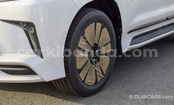 Gura Imported Lexus LX White Imodoka i Import - Dubai mu Uganda Gura Imported Lexus LX White Imodoka i Import - Dubai mu Uganda