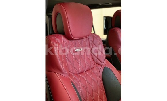 Nunua Imported Lexus LX Nyeusi Gari ndani ya Import - Dubai nchini Uganda Nunua Imported Lexus LX Nyeusi Gari ndani ya Import - Dubai nchini Uganda