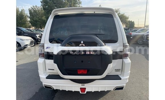 Gura Imported Mitsubishi Pajero White Imodoka i Import - Dubai mu Uganda Gura Imported Mitsubishi Pajero White Imodoka i Import - Dubai mu Uganda