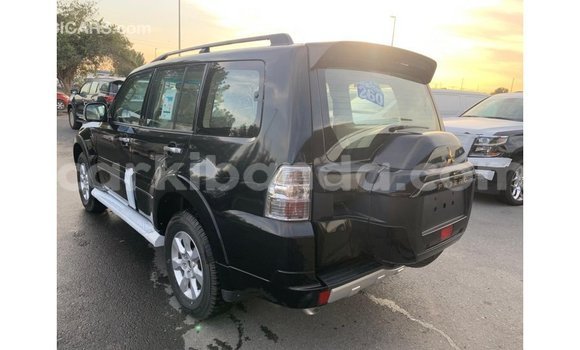Gura Imported Mitsubishi Pajero Black Imodoka i Import - Dubai mu Uganda Gura Imported Mitsubishi Pajero Black Imodoka i Import - Dubai mu Uganda