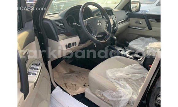Gura Imported Mitsubishi Pajero Black Imodoka i Import - Dubai mu Uganda Gura Imported Mitsubishi Pajero Black Imodoka i Import - Dubai mu Uganda