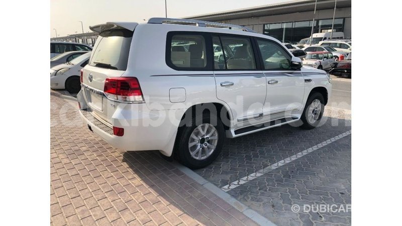 Big with watermark toyota land cruiser uganda import dubai 9550