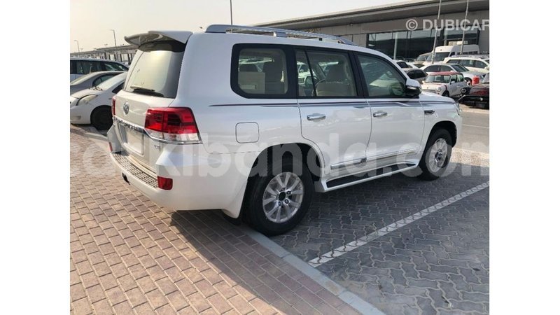Big with watermark toyota land cruiser uganda import dubai 9551