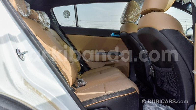 Big with watermark kia sportage uganda import dubai 9556