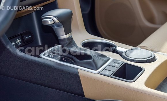 Gura Imported Kia Sportage White Imodoka i Import - Dubai mu Uganda Gura Imported Kia Sportage White Imodoka i Import - Dubai mu Uganda