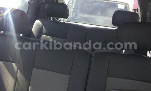 Acheter Occasion Voiture Toyota Noah Noir à Kampala, Ouganda Acheter Occasion Voiture Toyota Noah Noir à Kampala, Ouganda