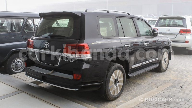 Big with watermark toyota land cruiser uganda import dubai 9562