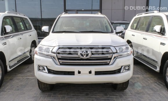 Buy Import Toyota Land Cruiser White Car in Import - Dubai in Uganda Buy Import Toyota Land Cruiser White Car in Import - Dubai in Uganda