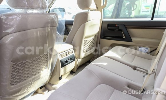 Buy Import Toyota Land Cruiser White Car in Import - Dubai in Uganda Buy Import Toyota Land Cruiser White Car in Import - Dubai in Uganda