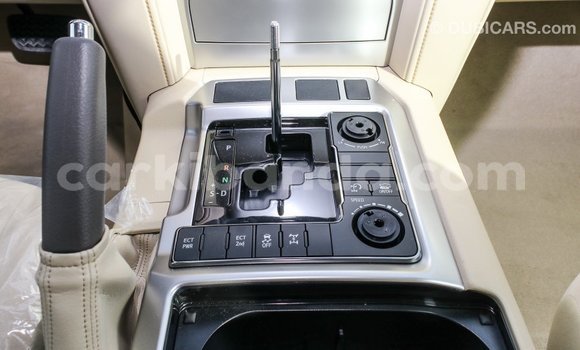 Buy Import Toyota Land Cruiser White Car in Import - Dubai in Uganda Buy Import Toyota Land Cruiser White Car in Import - Dubai in Uganda